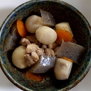 冷凍里芋で簡単☆鶏肉と里芋のごった煮